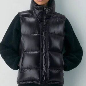 Aritzia the supersize puff Vest